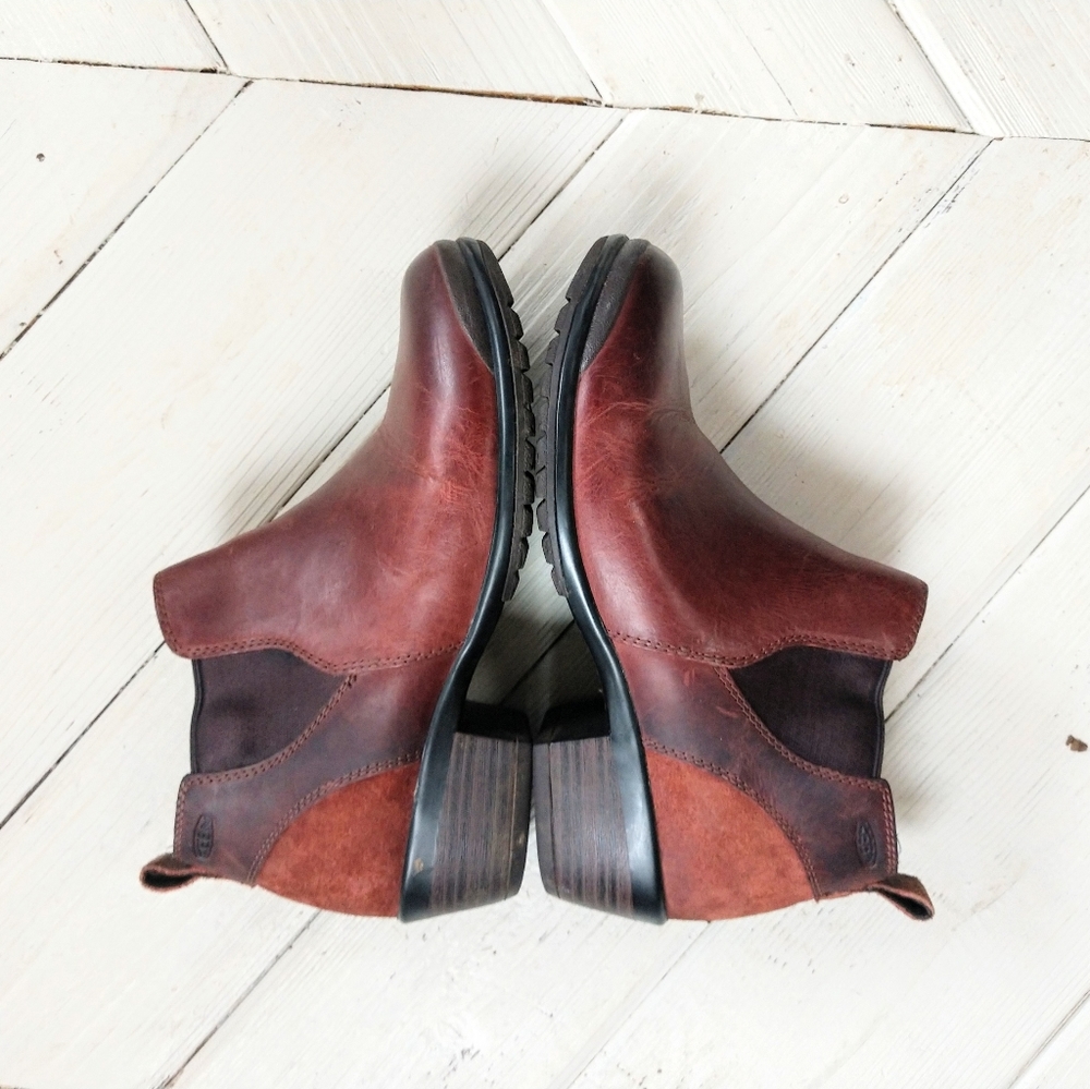 Keen slip on booties size 7 women
